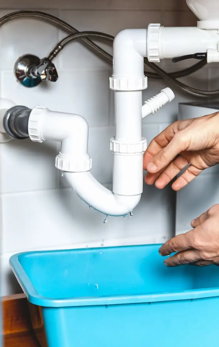 Fixing leaking kitchen sink pipes